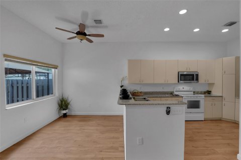 Adosado en venta en Fort Lauderdale, Florida, 4 dormitorios, 191.56 m2 № 1057894 - foto 30