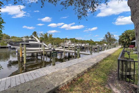 Townhouse in Fort Lauderdale, Florida 4 bedrooms, 191.56 sq.m. № 1057894 - photo 2