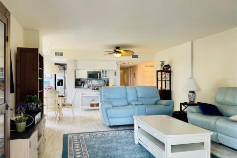 Condominio en alquiler en Clearwater, Florida, 2 dormitorios, 135.17 m2 № 1358268 - foto 6