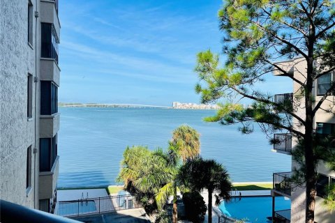 Copropriété à louer à Clearwater, Floride: 2 chambres, 135.17 m2 № 1358268 - photo 8