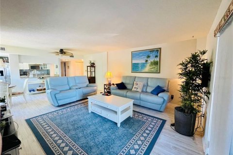 Condominio en alquiler en Clearwater, Florida, 2 dormitorios, 135.17 m2 № 1358268 - foto 5