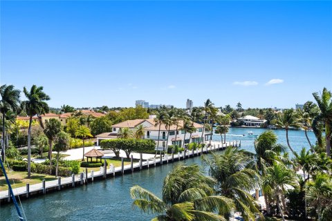 Villa ou maison à vendre à Fort Lauderdale, Floride: 6 chambres, 723.52 m2 № 1026363 - photo 17