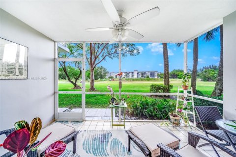 Copropriété à vendre à Pompano Beach, Floride: 2 chambres, 98.85 m2 № 1049414 - photo 18