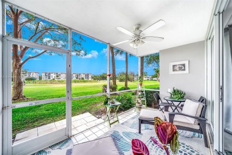 Copropriété à vendre à Pompano Beach, Floride: 2 chambres, 98.85 m2 № 1049414 - photo 19