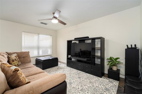 Adosado en venta en Orlando, Florida, 3 dormitorios, 163.79 m2 № 1303570 - foto 5