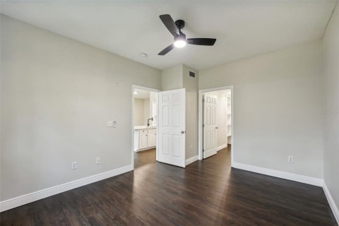 Condo in Tampa, Florida, 2 bedrooms  № 1433604 - photo 17