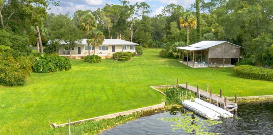 Villa ou maison à DeLand, Floride 3 chambres, 184.97 m2 № 1410016