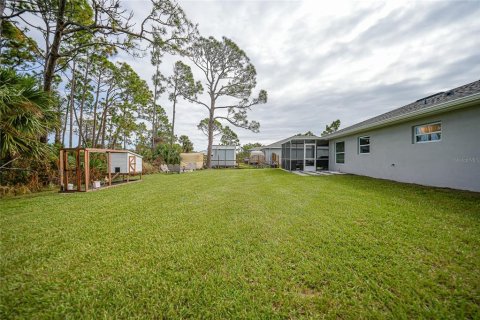 House in Port Charlotte, Florida 3 bedrooms, 122.72 sq.m. № 1421973 - photo 28