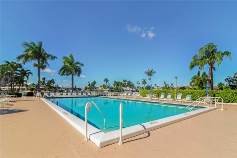 Condo in Fort Lauderdale, Florida, 2 bedrooms  № 1061295 - photo 5