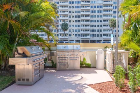 Condo in Fort Lauderdale, Florida, 2 bedrooms  № 1061295 - photo 7