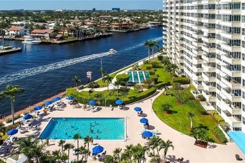 Condo in Fort Lauderdale, Florida, 2 bedrooms  № 1061295 - photo 4