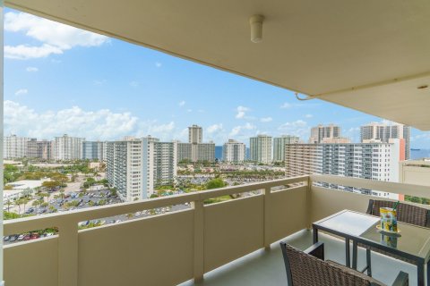 Condo in Fort Lauderdale, Florida, 2 bedrooms  № 1061295 - photo 19