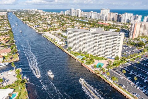 Condo in Fort Lauderdale, Florida, 2 bedrooms  № 1061295 - photo 3