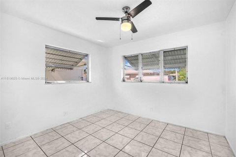 Casa en venta en Tamarac, Florida, 2 dormitorios, 100.52 m2 № 1029130 - foto 16