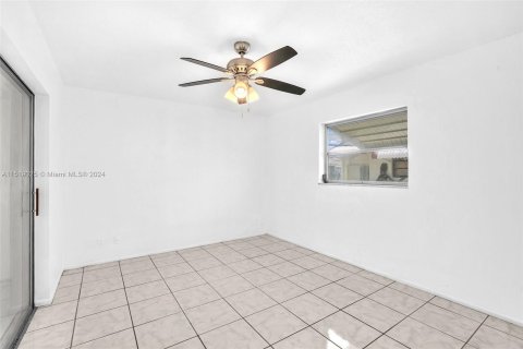 Casa en venta en Tamarac, Florida, 2 dormitorios, 100.52 m2 № 1029130 - foto 19