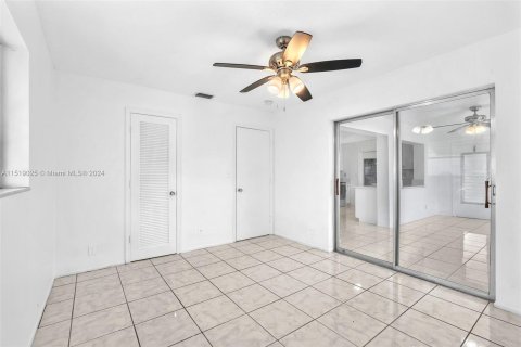 Casa en venta en Tamarac, Florida, 2 dormitorios, 100.52 m2 № 1029130 - foto 15