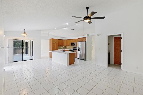 Villa ou maison à vendre à Coral Springs, Floride: 4 chambres, 185.25 m2 № 1398409 - photo 17