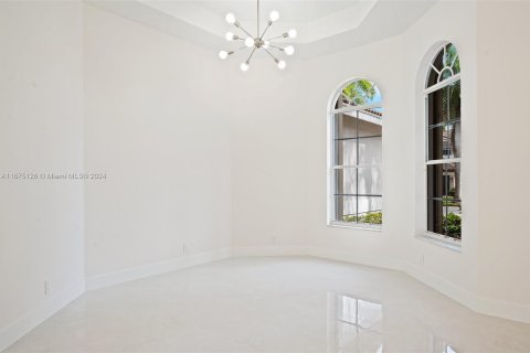 Villa ou maison à vendre à Weston, Floride: 4 chambres, 252.32 m2 № 1398369 - photo 11