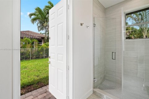 Villa ou maison à vendre à Weston, Floride: 4 chambres, 252.32 m2 № 1398369 - photo 22