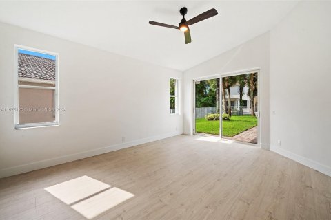 Villa ou maison à vendre à Weston, Floride: 4 chambres, 252.32 m2 № 1398369 - photo 23