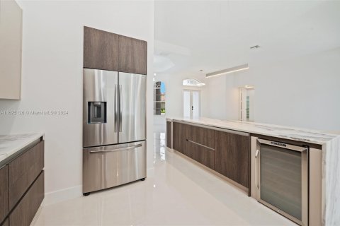 Villa ou maison à vendre à Weston, Floride: 4 chambres, 252.32 m2 № 1398369 - photo 8