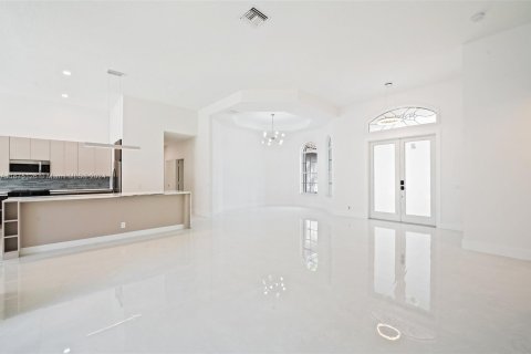 Villa ou maison à vendre à Weston, Floride: 4 chambres, 252.32 m2 № 1398369 - photo 3