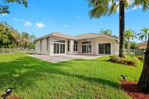 Villa ou maison à vendre à Weston, Floride: 4 chambres, 252.32 m2 № 1398369 - photo 29