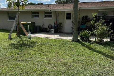 Duplex à vendre à Sarasota, Floride: 4 chambres, 204.38 m2 № 1390625 - photo 3