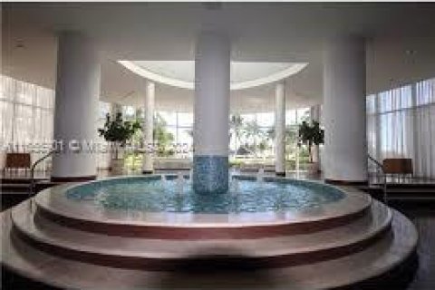 Condominio en alquiler en Miami Beach, Florida, 2 dormitorios, 95.69 m2 № 1356915 - foto 4