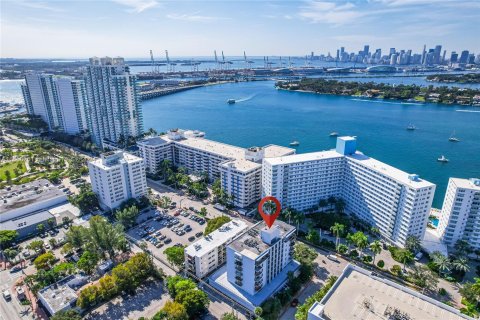 Copropriété à louer à Miami Beach, Floride: 1 chambre, 40.32 m2 № 1356996 - photo 17