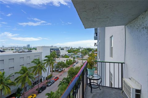 Copropriété à louer à Miami Beach, Floride: 1 chambre, 40.32 m2 № 1356996 - photo 6