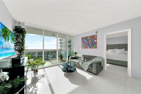 Copropriété à vendre à Miami, Floride: 2 chambres, 106.28 m2 № 1356997 - photo 3