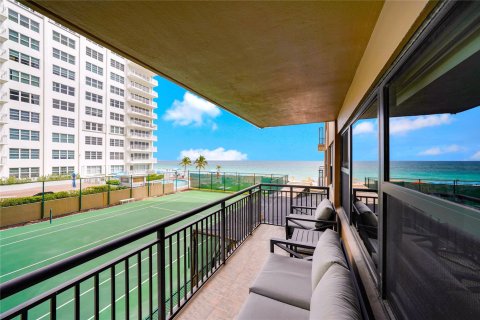 Condo in Fort Lauderdale, Florida, 1 bedroom  № 1058761 - photo 24