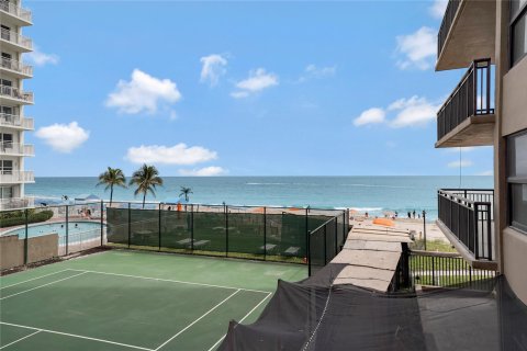 Condo in Fort Lauderdale, Florida, 1 bedroom  № 1058761 - photo 13