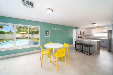 Villa ou maison à vendre à Fort Lauderdale, Floride: 5 chambres, 186.92 m2 № 1075257 - photo 11