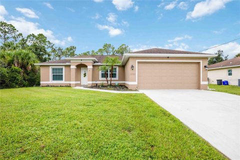 House in North Port, Florida 3 bedrooms, 132.57 sq.m. № 1371369 - photo 3