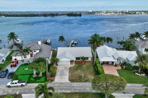 Villa ou maison à vendre à Palm City, Floride: 3 chambres, 202.81 m2 № 1061105 - photo 13