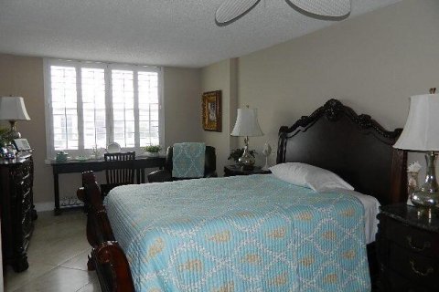 Copropriété à vendre à Highland Beach, Floride: 2 chambres, 102.19 m2 № 1061108 - photo 6
