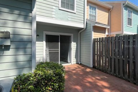 Townhouse in Tampa, Florida 2 bedrooms, 103.12 sq.m. № 1395636 - photo 14