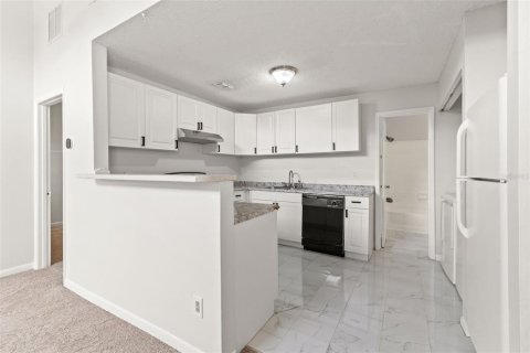 Copropriété à vendre à Tampa, Floride: 2 chambres, 89.56 m2 № 1395633 - photo 6