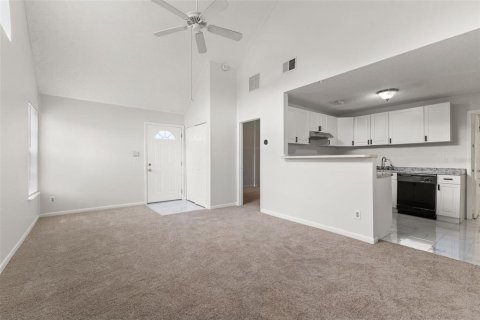 Copropriété à vendre à Tampa, Floride: 2 chambres, 89.56 m2 № 1395633 - photo 5