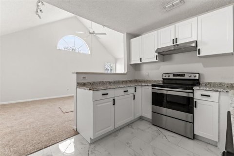 Copropriété à vendre à Tampa, Floride: 2 chambres, 89.56 m2 № 1395633 - photo 4