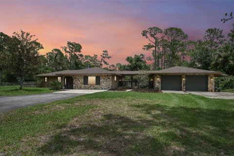 Villa ou maison à vendre à North Port, Floride: 3 chambres, 181.44 m2 № 1247285 - photo 1