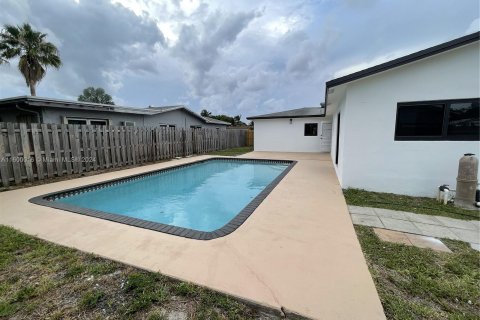 Villa ou maison à vendre à North Lauderdale, Floride: 3 chambres, 143.26 m2 № 1209929 - photo 22