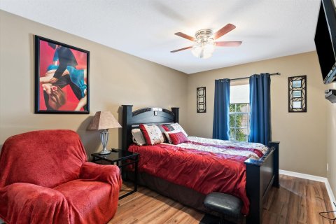 Casa en venta en Riviera Beach, Florida, 4 dormitorios, 175.59 m2 № 1036174 - foto 26