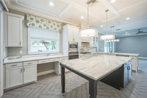 Villa ou maison à vendre à Tampa, Floride: 5 chambres, 332.22 m2 № 1397088 - photo 3