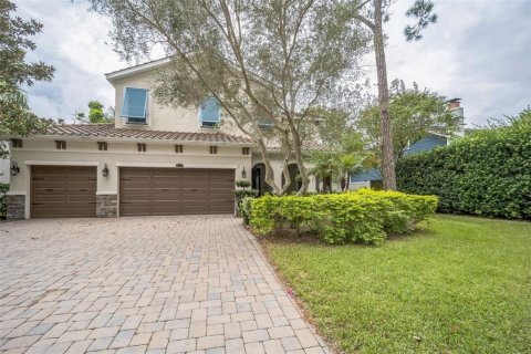 Villa ou maison à vendre à Tampa, Floride: 5 chambres, 332.22 m2 № 1397088 - photo 1