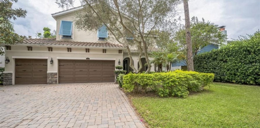 Villa ou maison à Tampa, Floride 5 chambres, 332.22 m2 № 1397088