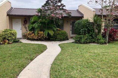 House in West Palm Beach, Florida 2 bedrooms, 92.9 sq.m. № 1033776 - photo 7