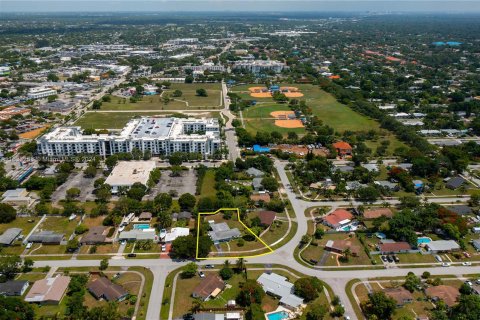 Villa ou maison à vendre à Palmetto Bay, Floride: 4 chambres, 121.89 m2 № 1294539 - photo 9